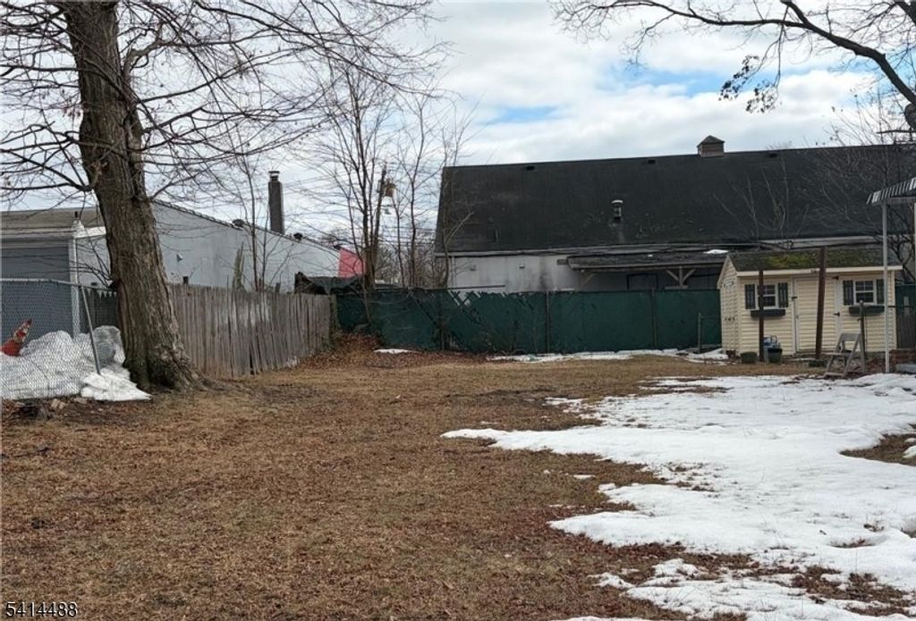 1315 W 6Th St, Piscataway Twp., NJ 08854 — exterior