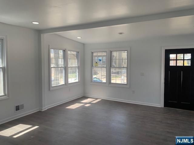19 Roosevelt Avenue, Ridgefield Park, NJ 07603