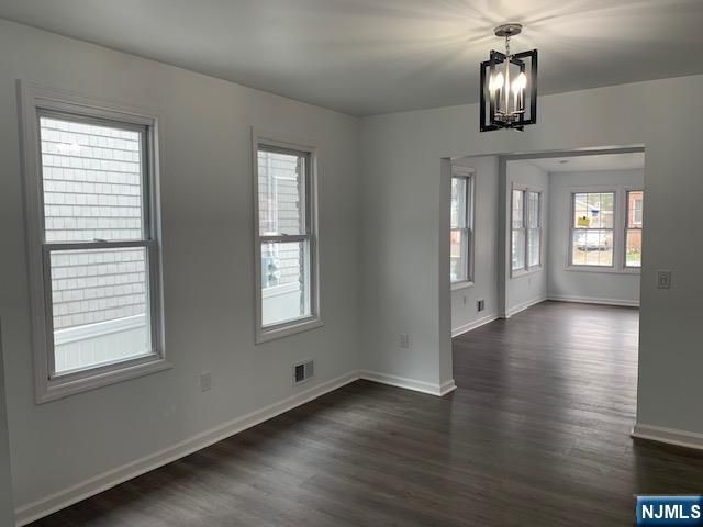 19 Roosevelt Avenue, Ridgefield Park, NJ 07603