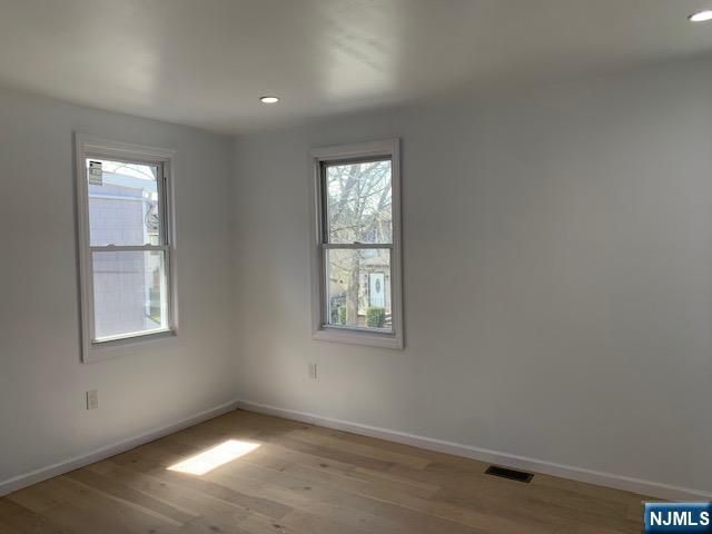 19 Roosevelt Avenue, Ridgefield Park, NJ 07603