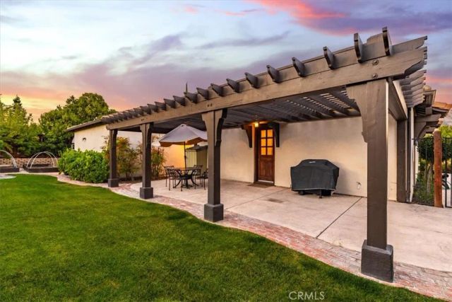 1090 Muscat Court, Templeton, CA 93465