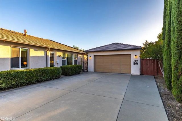 1090 Muscat Court, Templeton, CA 93465