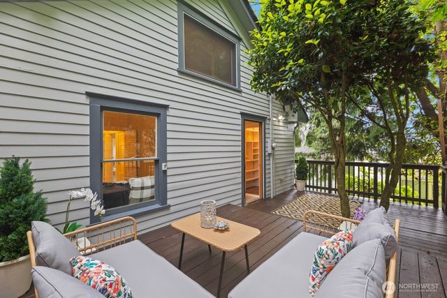 818 N 10th Street, Tacoma, WA 98403