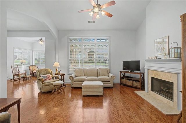 526 Mount Park Drive, Powder Springs, GA 30127
