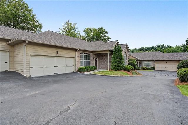 526 Mount Park Drive, Powder Springs, GA 30127