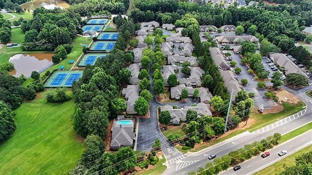 526 Mount Park Drive, Powder Springs, GA 30127