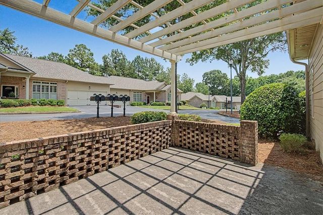 526 Mount Park Drive, Powder Springs, GA 30127