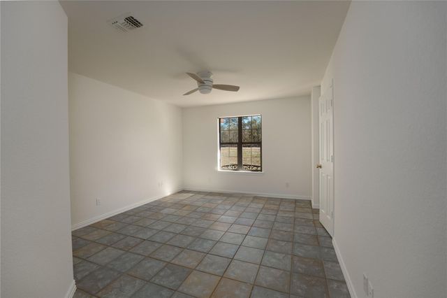 407 North Raymond RD, La Grange, TX 78945