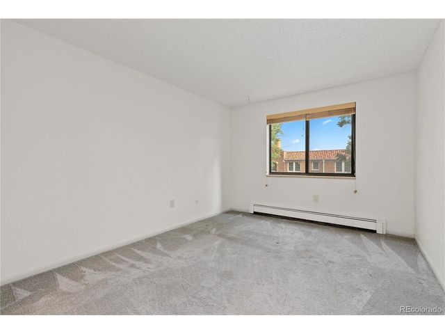 1008 N Corona St 303, Denver, CO 80218