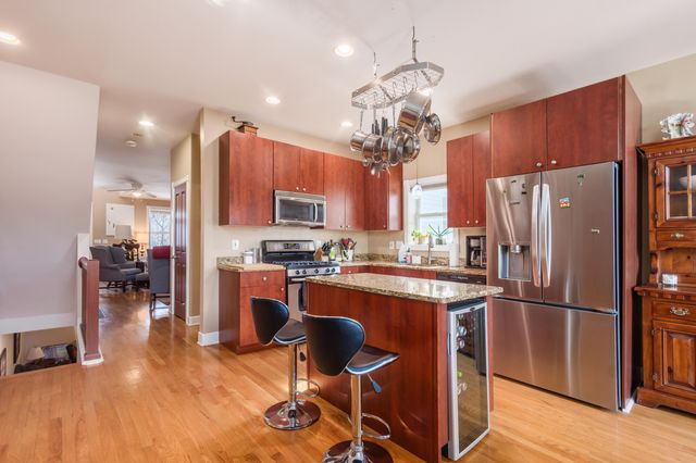 971 N 6th Street, Columbus, OH 43201