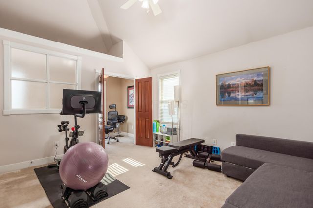 971 N 6th Street, Columbus, OH 43201