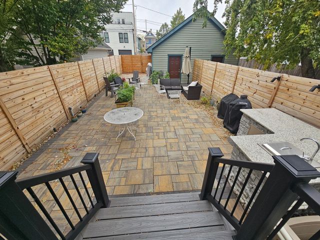 971 N 6th Street, Columbus, OH 43201