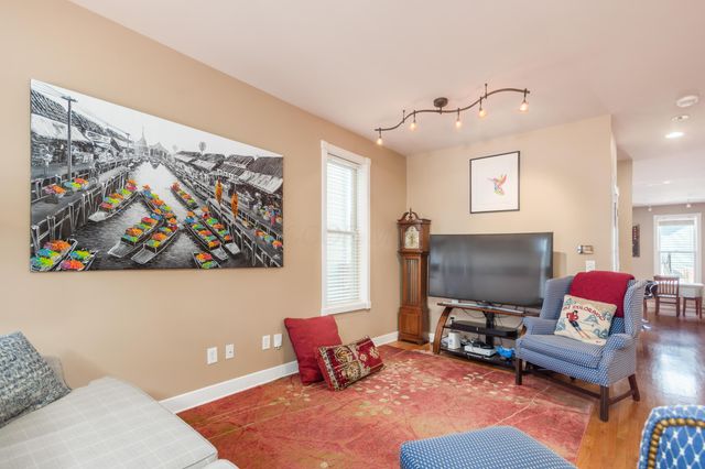 971 N 6th Street, Columbus, OH 43201