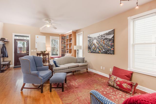 971 N 6th Street, Columbus, OH 43201