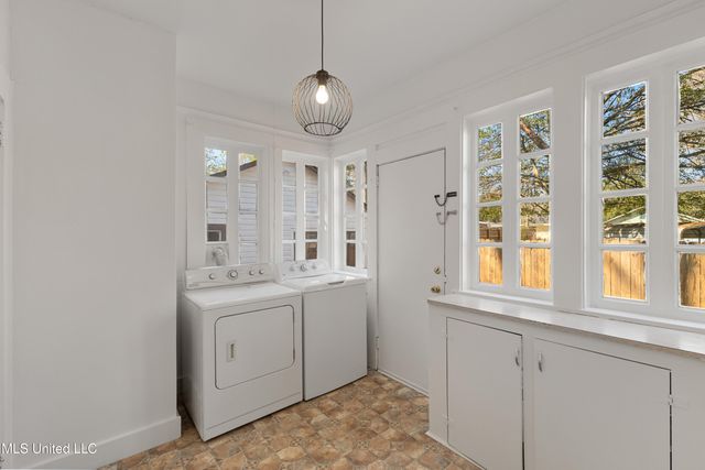 402 8th Avenue, Hattiesburg, MS 39401