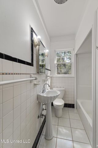 402 8th Avenue, Hattiesburg, MS 39401