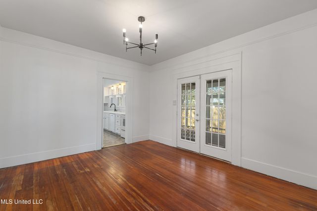 402 8th Avenue, Hattiesburg, MS 39401