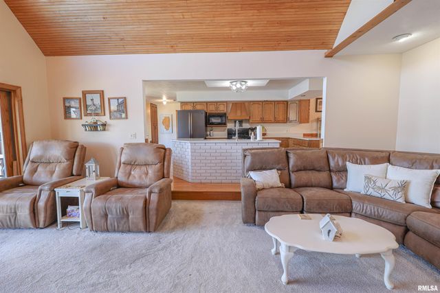 500 Mallards Landing, Tunnel Hill, IL 62972