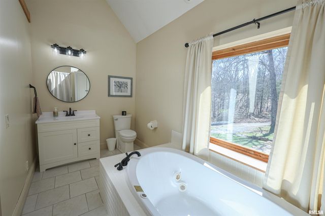 500 Mallards Landing, Tunnel Hill, IL 62972