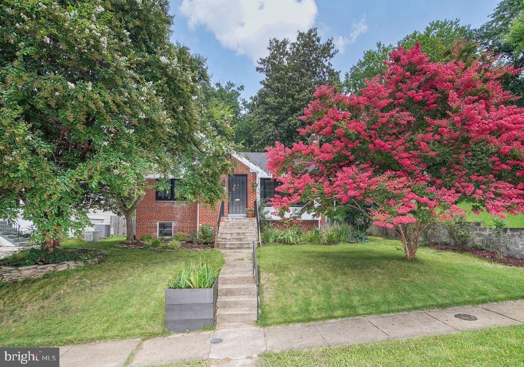 5602 HAWTHORNE ST, Cheverly, MD 20785