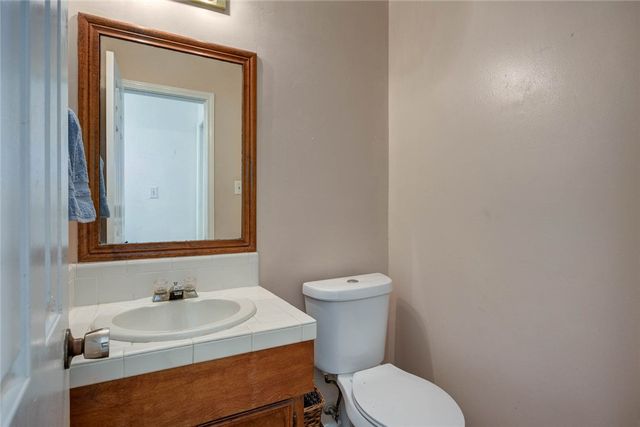 4737 Spring Fork Dr, Corpus Christi, TX 78413