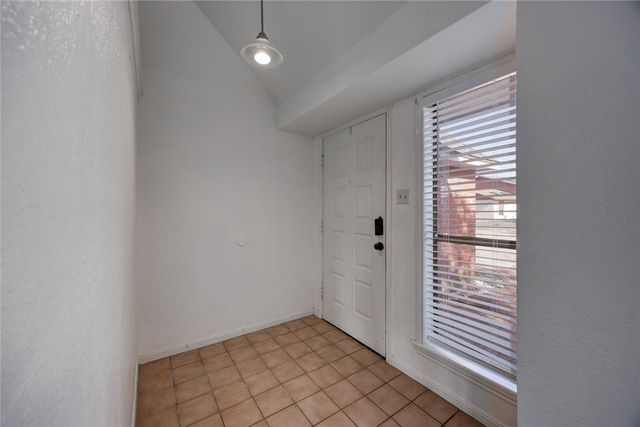 4737 Spring Fork Dr, Corpus Christi, TX 78413