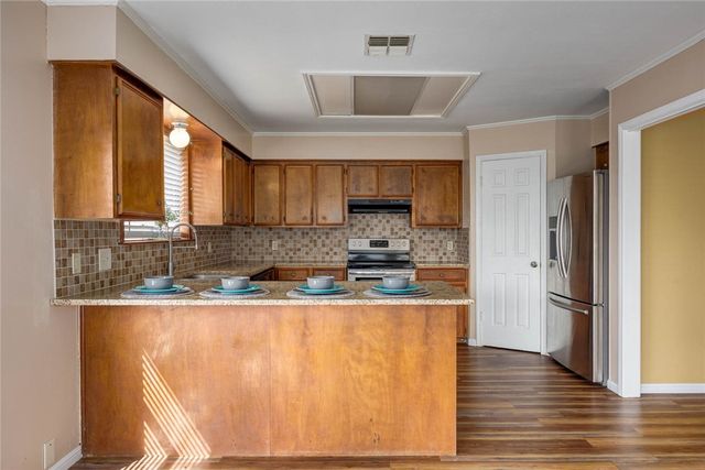 4737 Spring Fork Dr, Corpus Christi, TX 78413