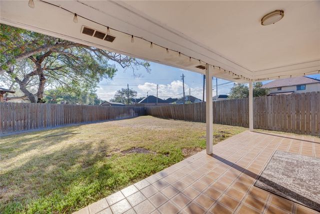 4737 Spring Fork Dr, Corpus Christi, TX 78413