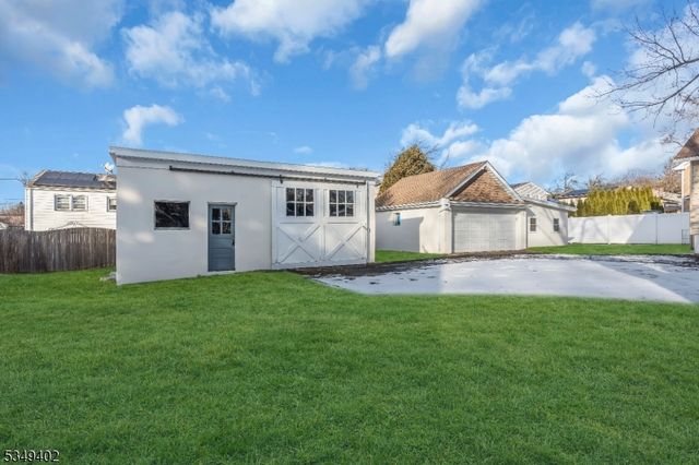 221 Golf Ave, South Plainfield Boro, NJ 07080