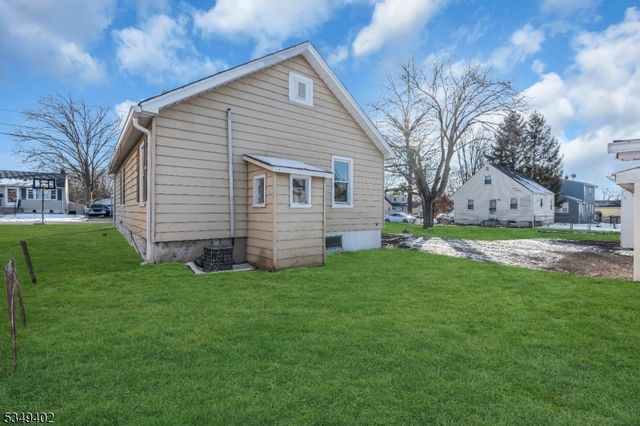 221 Golf Ave, South Plainfield Boro, NJ 07080