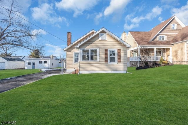 221 Golf Ave, South Plainfield Boro, NJ 07080