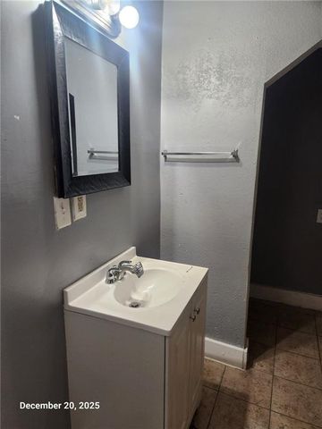 2528 Olive Street, Kansas City, MO 64127