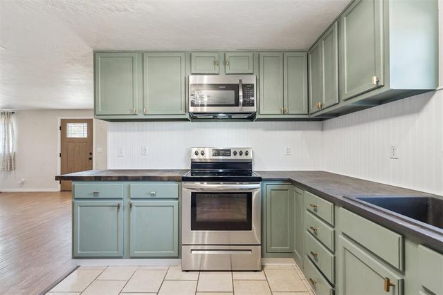 911 N Pesotum Avenue, Shawnee, OK 74801