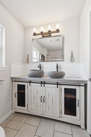 911 N Pesotum Avenue, Shawnee, OK 74801