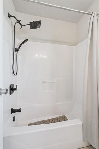 911 N Pesotum Avenue, Shawnee, OK 74801