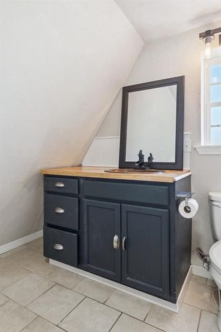 911 N Pesotum Avenue, Shawnee, OK 74801