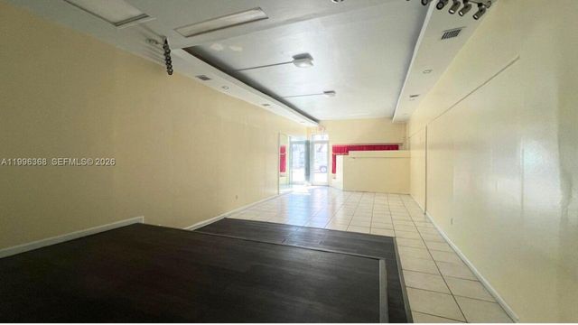 2617 W Flagler St, Miami, FL 33135