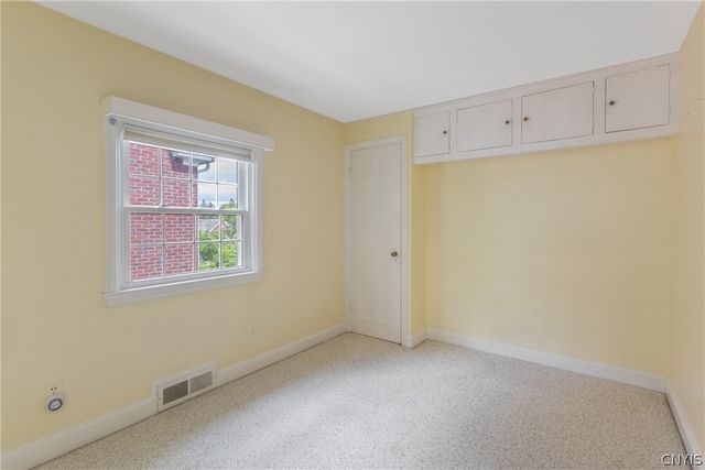 216 Strathmore Drive, Syracuse, NY 13207