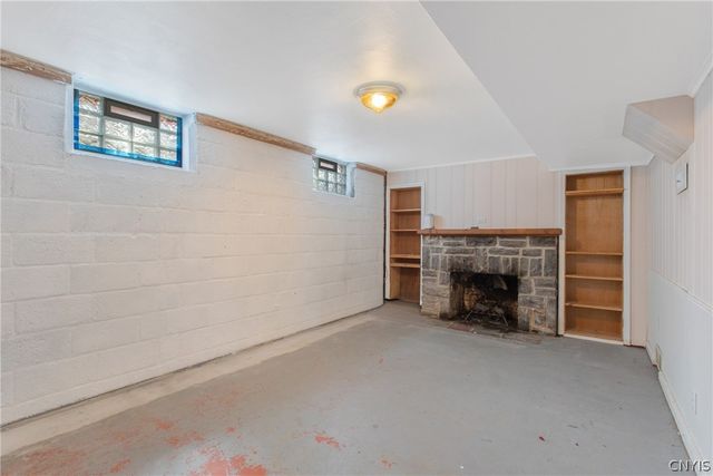 216 Strathmore Drive, Syracuse, NY 13207