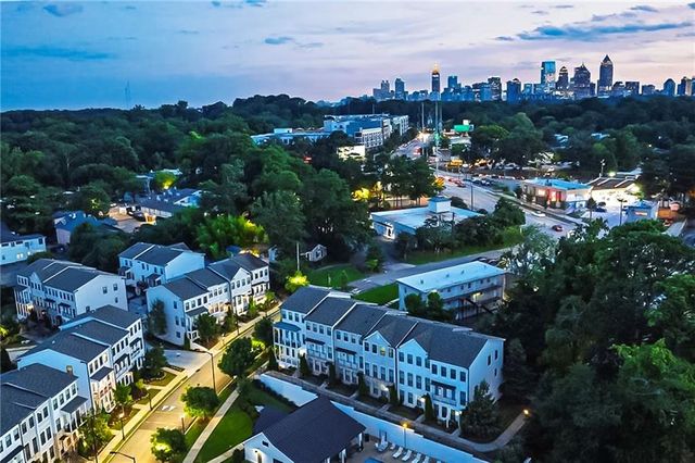 1752 Morningtide NE Lane, Atlanta, GA 30324