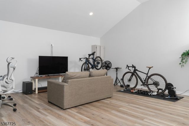 15 Blakely Ave, Rockaway Twp., NJ 07801