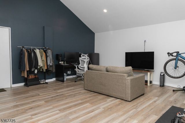 15 Blakely Ave, Rockaway Twp., NJ 07801