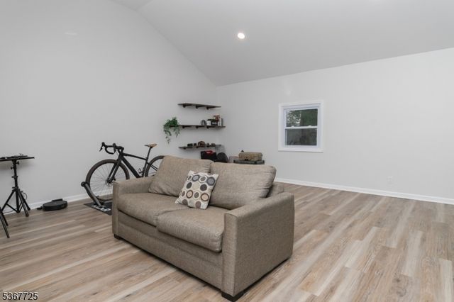 15 Blakely Ave, Rockaway Twp., NJ 07801