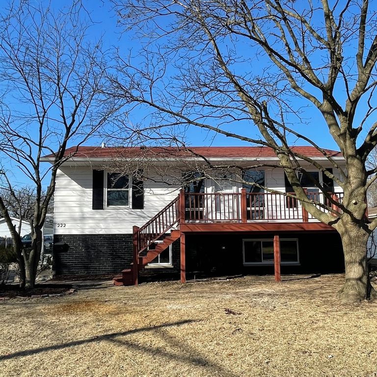 222 Saint Marys Parkway, Buffalo Grove, IL 60089