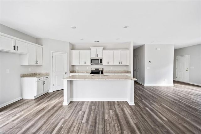 122 S Mill Creek Court, Woodstock, GA 30188