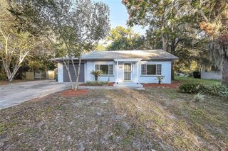 215 N SALISBURY AVENUE, Deland, FL 32720