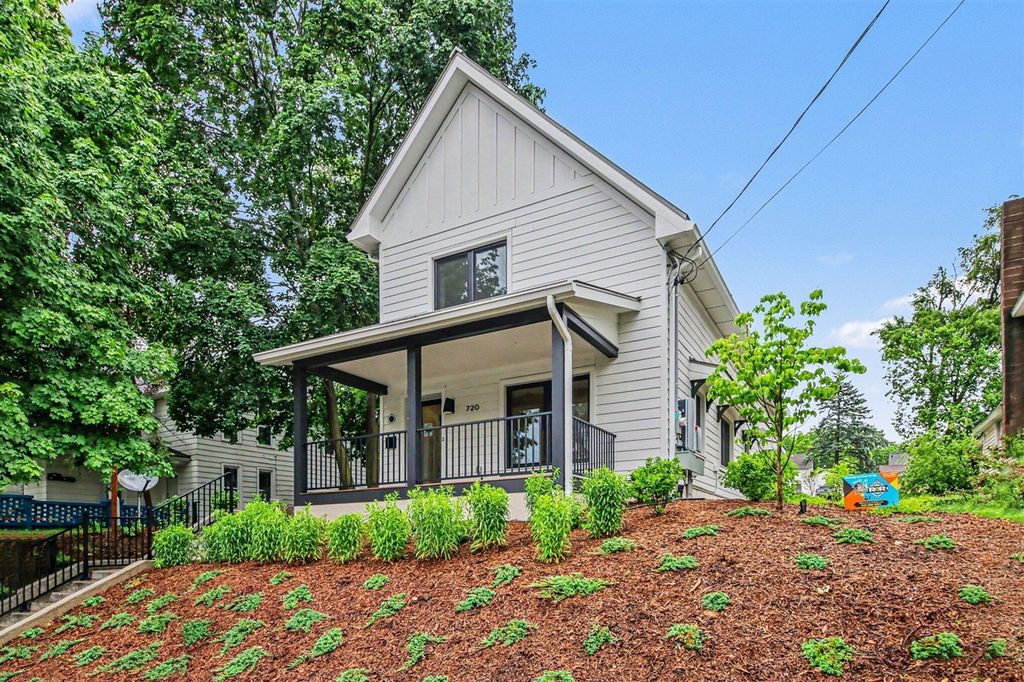 720 Eastern Avenue, Grand Rapids, MI 49503