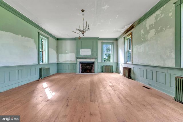 2173 JOHNS HOPKINS RD, Gambrills, MD 21054