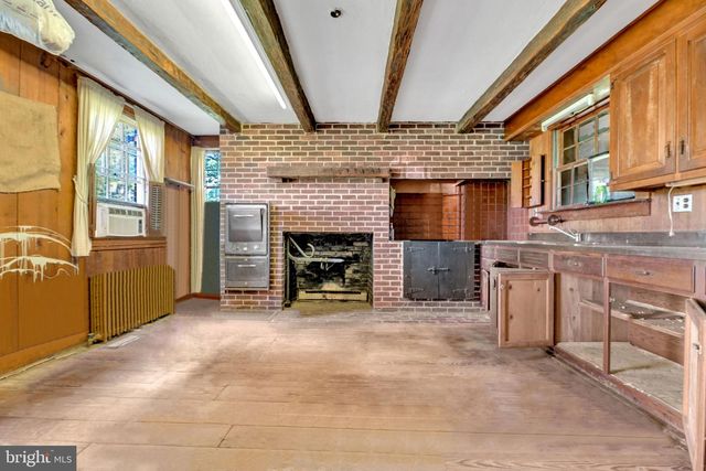 2173 JOHNS HOPKINS RD, Gambrills, MD 21054