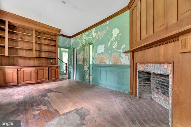 2173 JOHNS HOPKINS RD, Gambrills, MD 21054